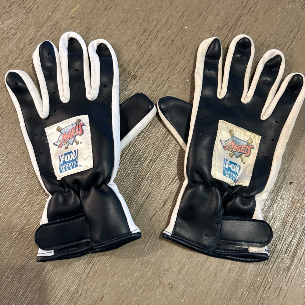 Child’s Baseball Promotional Batting Gloves Anaheim Angels Fox Sports Logo Vtg